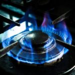 Gaz podrożał o blisko 90 proc., a prąd o 23 proc. Europa coraz mniej zależna od paliw kopalnych