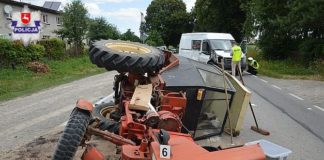 Traktorzysta w szpitalu, ciągnik w rozsypce. Wymusił pierwszeństwo