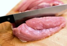 Ceny drobiu będą dalej spadać? Analitycy nie mają dobrych wieści dla producentów