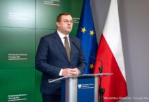 Krajewski stawia służby w gotowości. Grypa ptaków znów uderza w zagłębie drobiarskie