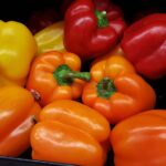 Import wygrywa z polską papryką. Rolnicy biją na alarm