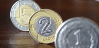 Wielu rolników nie otrzymało zaliczek dopłat. Samorząd rolniczy interweniuje