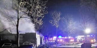 Pożar oboro-stodoły w gminie Krasne. Wybuchła butla z gazem