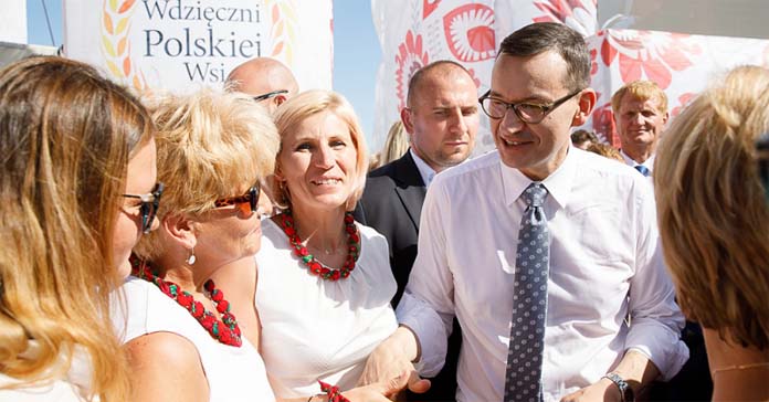 premier mateusz morawiecki, wdzięczni polskiej wsi, polska wieś, rolnictwo, pomoc suszowa