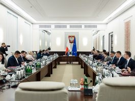 Rolnicy wreszcie się doczekali! Nawet 3000 zł na hektar. Rząd zatwierdził pomoc
