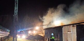 Pracownik fermy drobiu podpalił stodołę