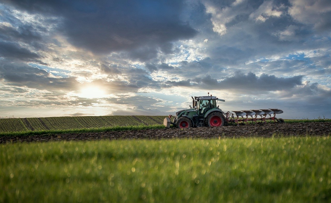 Les agriculteurs importent souvent des machines d’Allemagne et de France.  A quels prix ?  – AgroNews – Actualités agricoles
