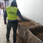 Fabryka papierosów w dawnej ubojni drobiu. Służby zlikwidowały nielegalną linię produkcyjną