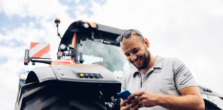 Valtra pomaga operatorom ciągników oszczędzać paliwo dzięki aplikacji Valtra Coach